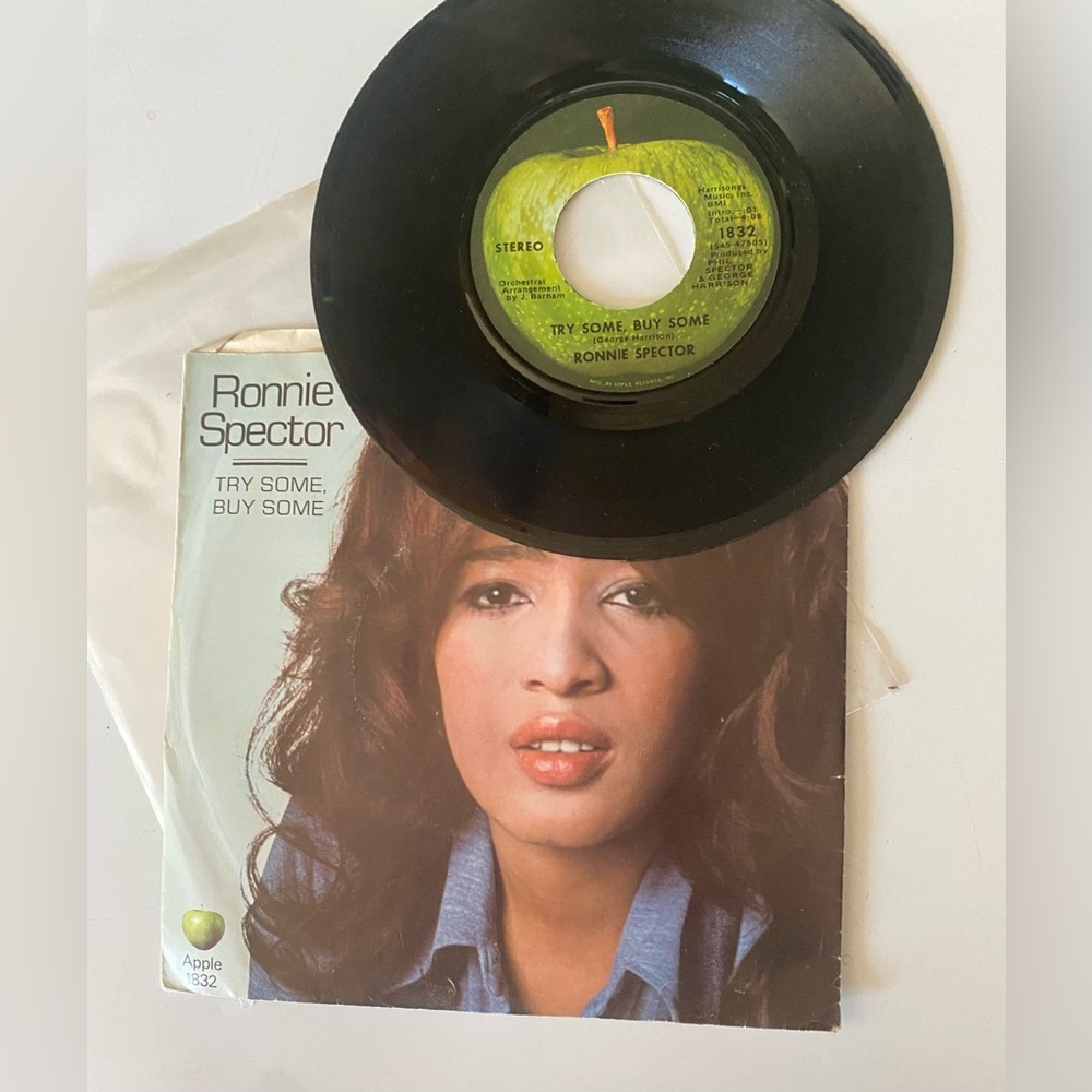 Ronnie Spector Try Some, Buy Some / Tandoori Chicken Apple Records Vinyl 7" 45